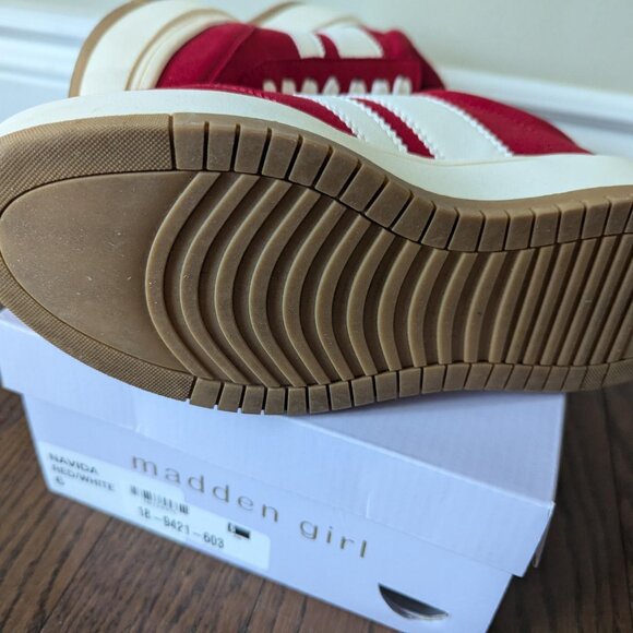 Madden girl Navida Red/White (Size 6, but fit 6.5) - Picture 6 of 12